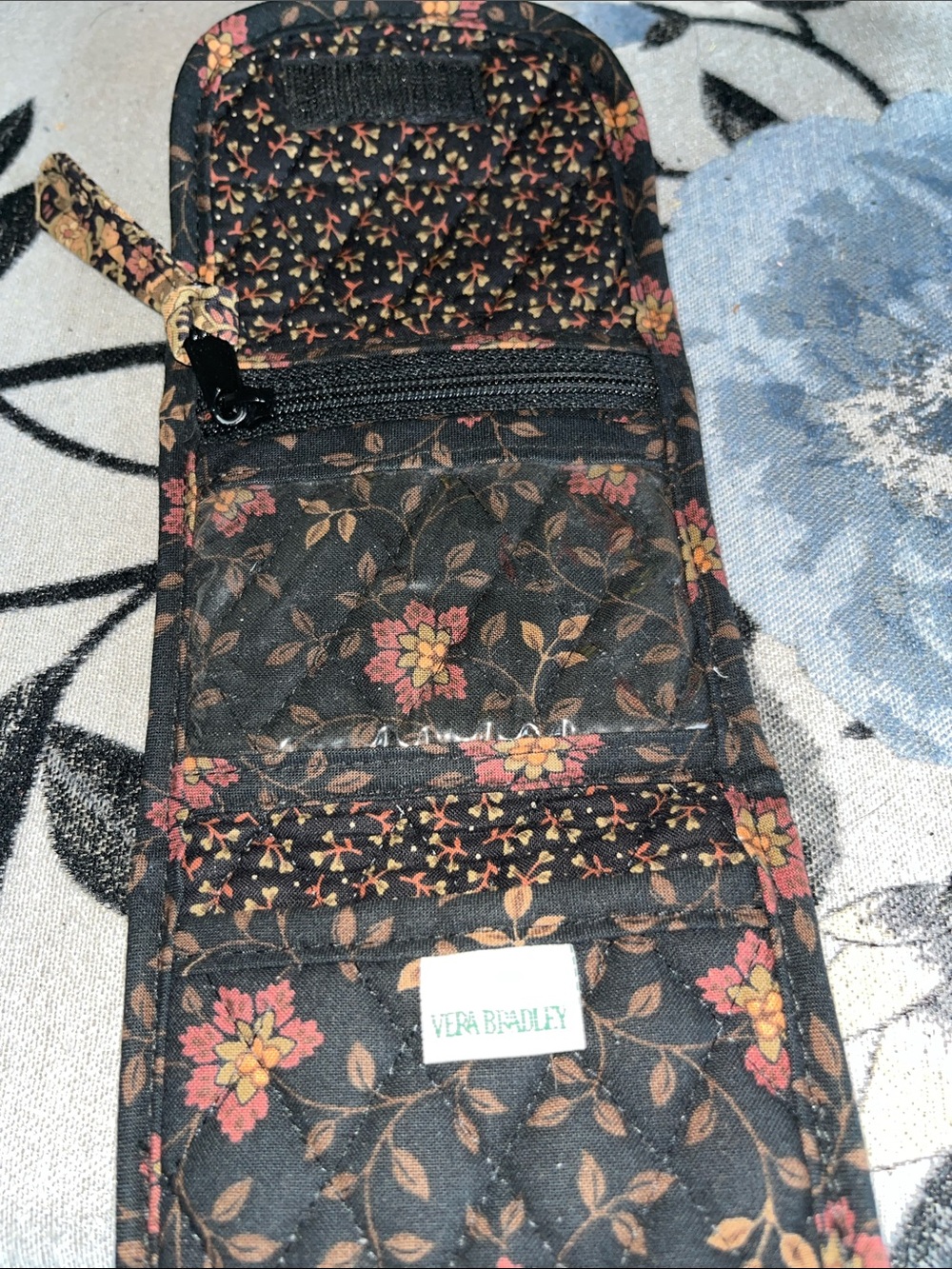 Vera Bradley Quilted Black Paisley Floral Compact Wristlet Wallet - Picture 3 of 4